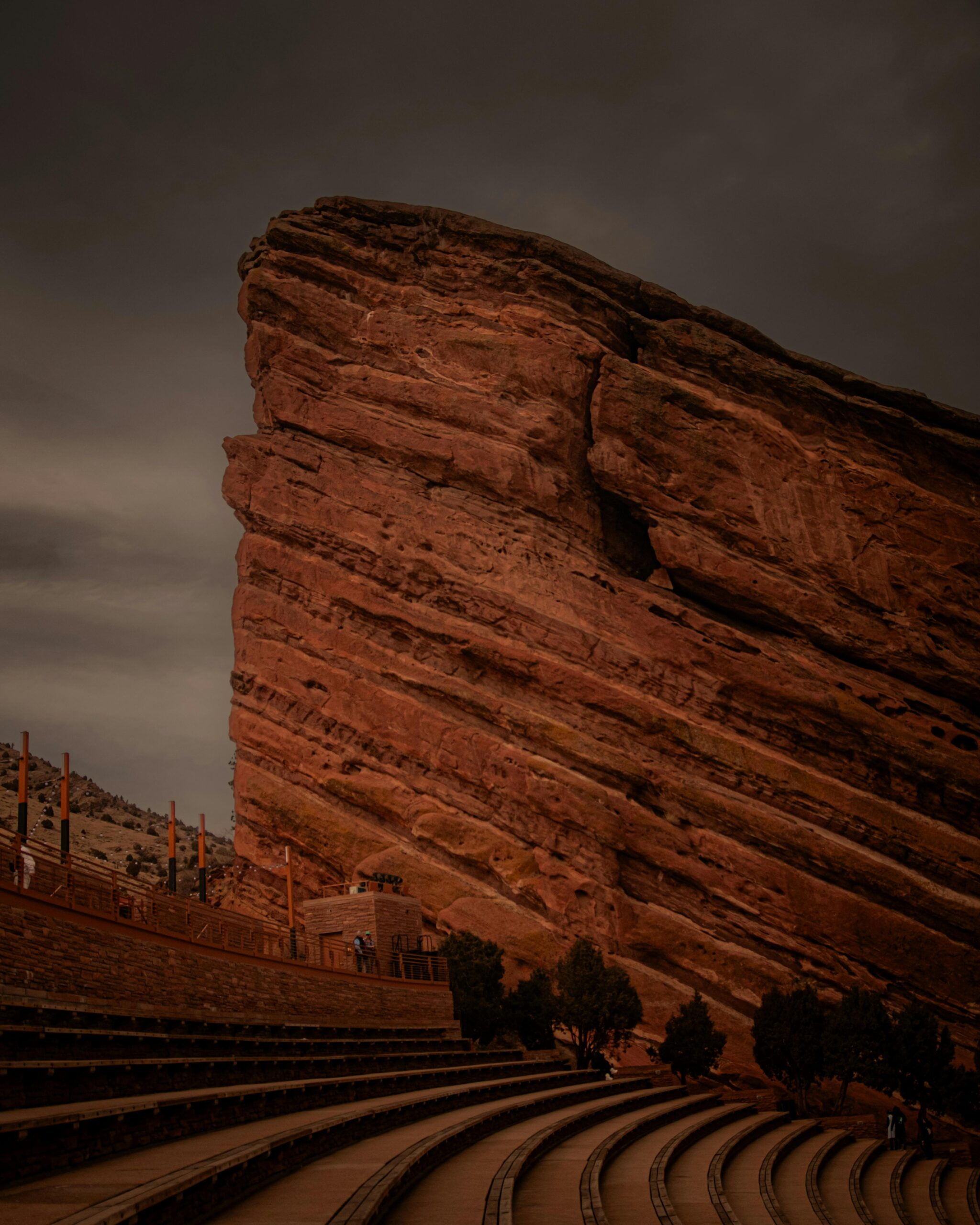 Boulder to Red Rocksthat waits through the show.